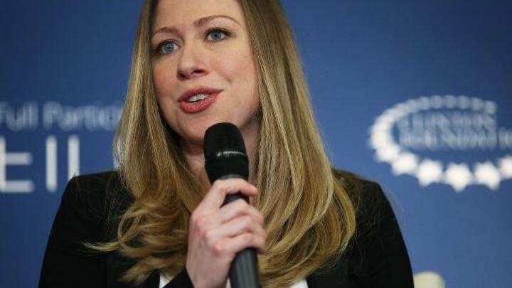 Chelsea Clinton announces she's pregnant
